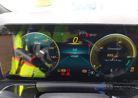 2022 Mercedes-Benz Gla 250 z USA, uszkodzony, nr VIN W1N4N4GB3NJ325575